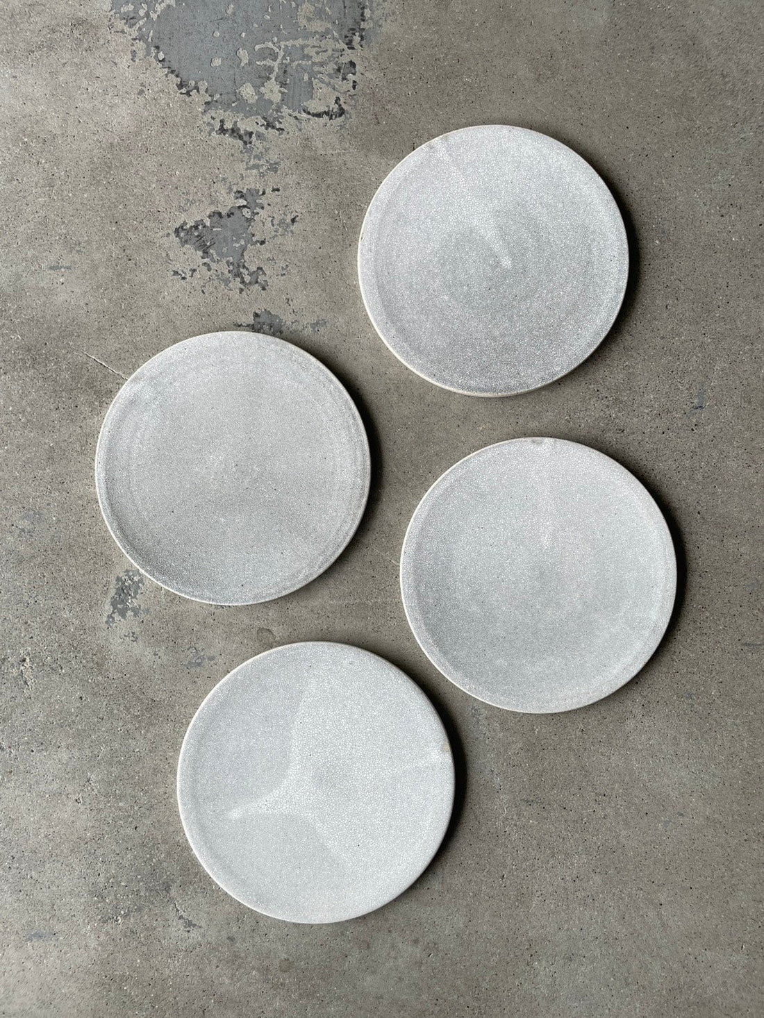 fractal cake stand M hibi が入荷しました。